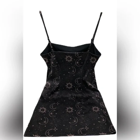 Urban Outfitters Ladies Black Celestial Sun Moon Stars Pullover Mini Dress S-p - Picture 4 of 16